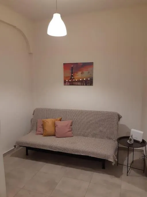 Cozy Appartment In The Centre Of Thessaloniki! اليونان
